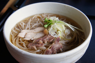 冷たい肉そば