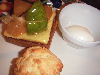 洋ナシのタルト