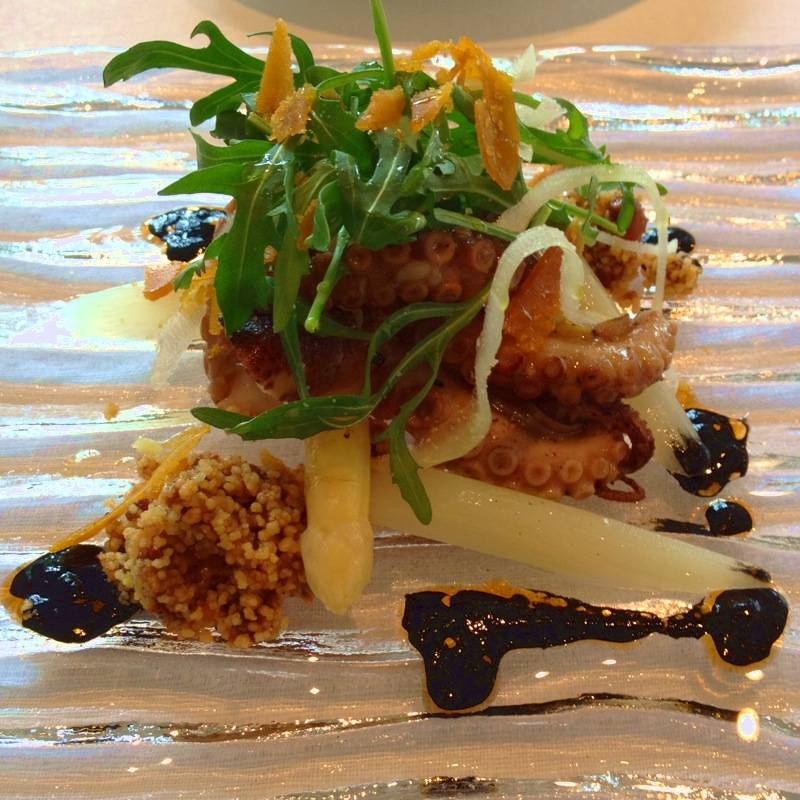 イイダコとホワイトアスパラガスのインサラータ