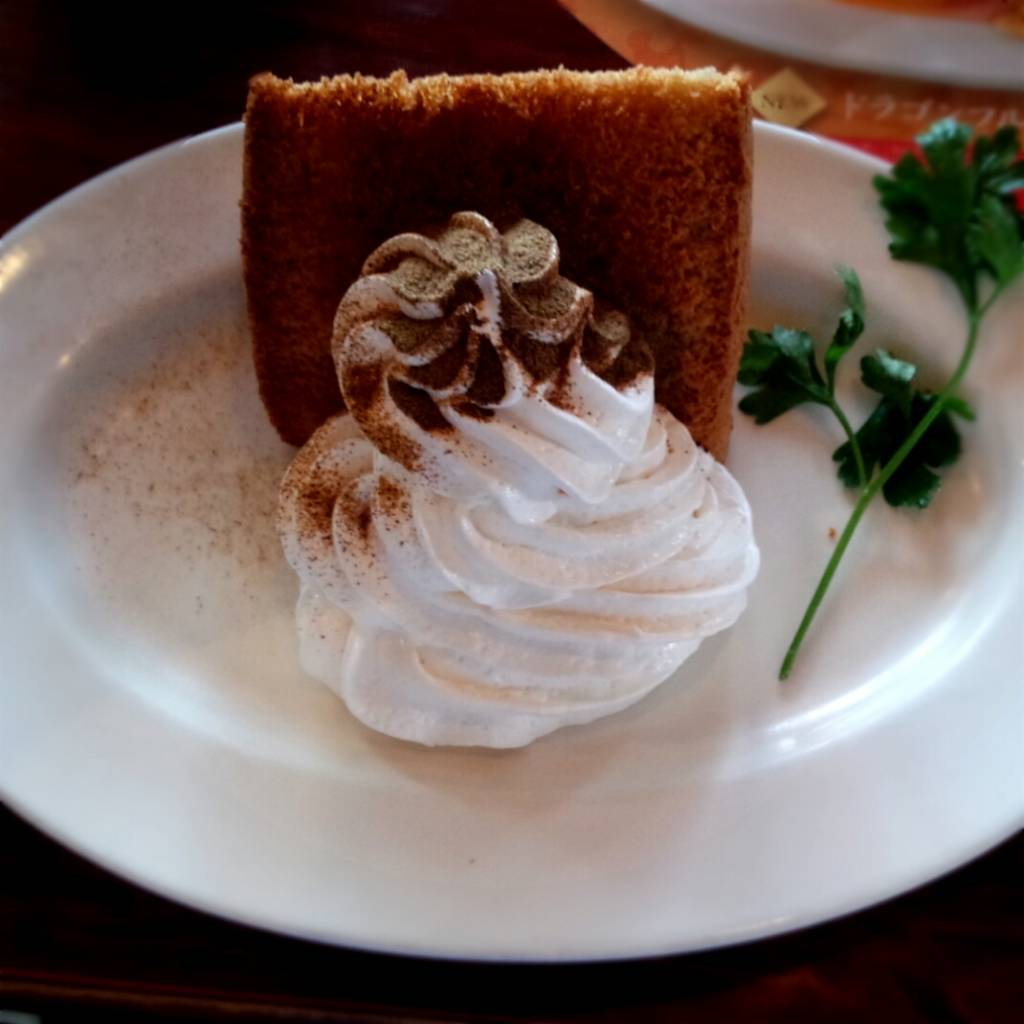 烏龍茶のシフォンケーキ