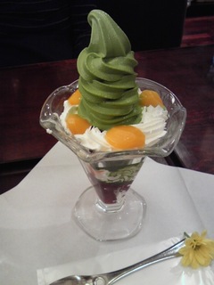 小倉マロンのパフェ