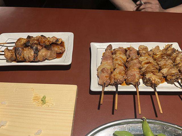 「焼鳥」ねぎま、もも、かわ（タレ）