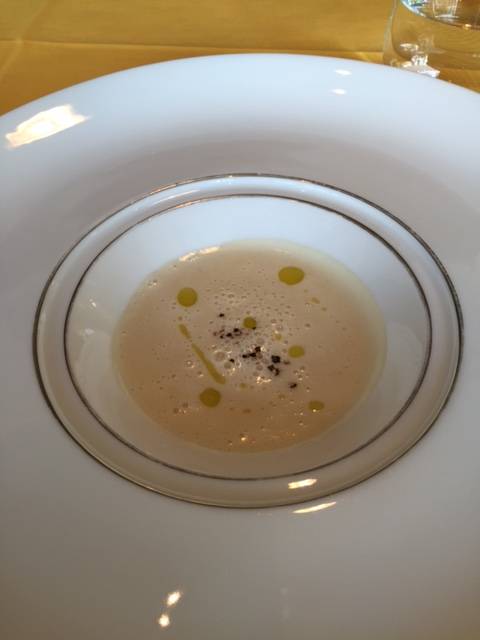 カリフラワーの温製スープ