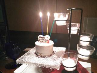 選べるディナーコースとお誕生日ケーキ。