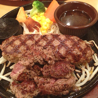 弾力ハンバーグ