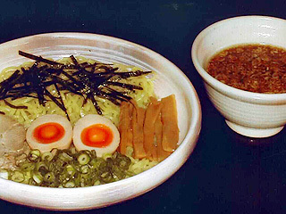 つけ麺　煮玉子入り