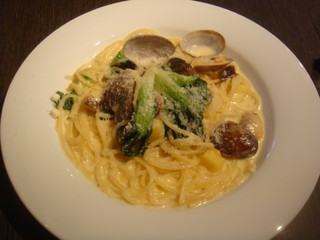 あさりとター菜・さつまいものクリームソース