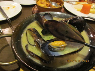 活ムール貝の白ワイン蒸し