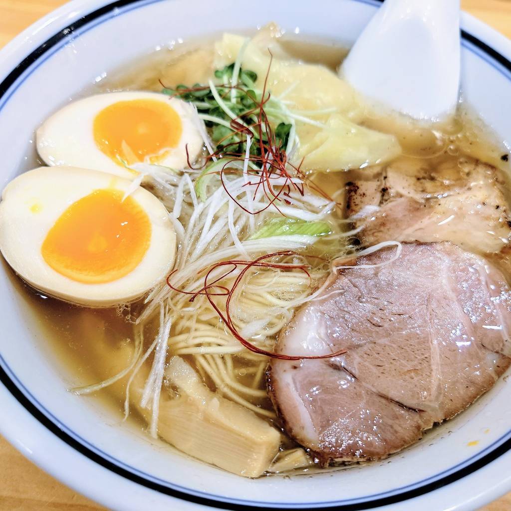 くろおびラーメン　塩