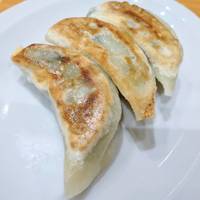 餃子３個　しそ