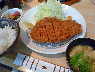 熟成ロースかつ定食