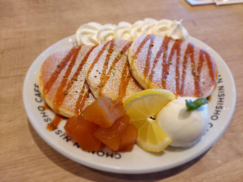 パンケーキ（リンゴのコンフィとキャラメル）