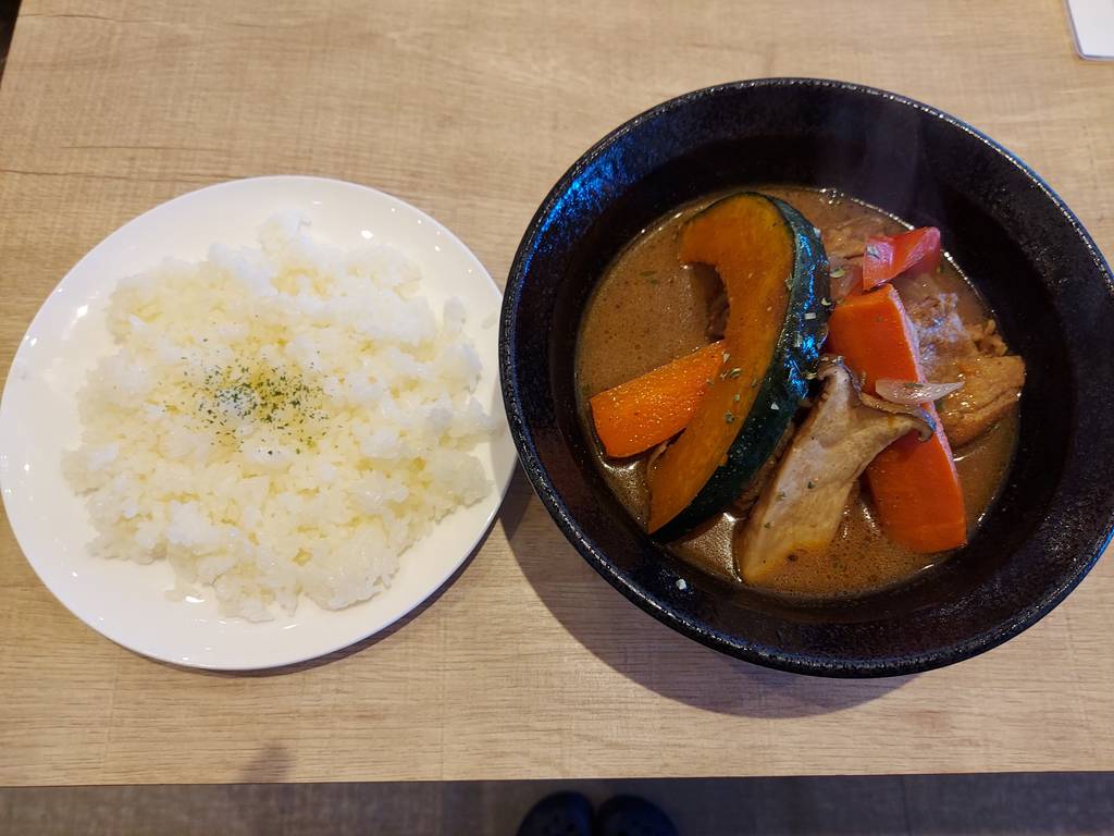 ゴロゴロ野菜のスープカレー