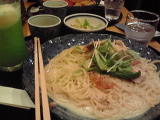 海老とアボガトのクリームパスタ