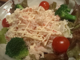 かにいっぱいサラダ