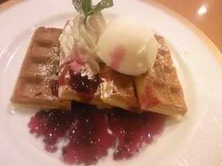 ブルーベリー＆レアチーズワッフル