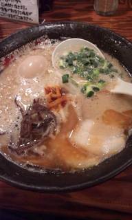 とんこつラーメン