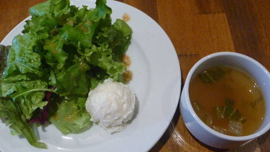 豚バラ肉とかぼちゃの黒ごまカレー