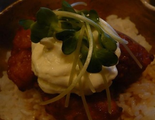 唐揚げタルタル丼