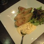 アボカドのフリットチーズソース