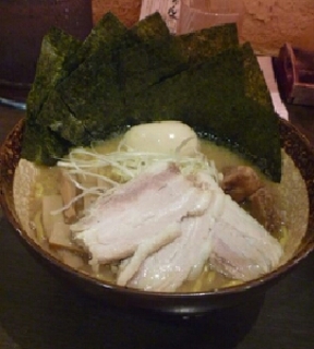 炙り味噌特製らーめん