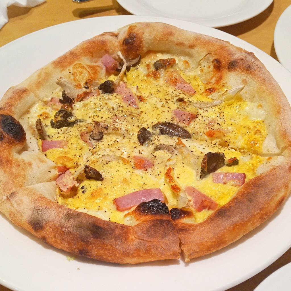 カルボナーラ風ピザ