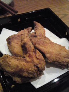 かぶりつき手羽先揚げ