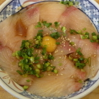 寒鰤の漬け丼