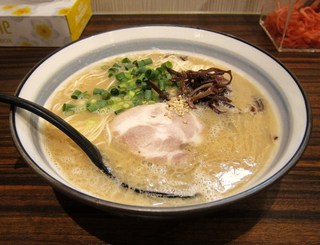 とんこつラーメン