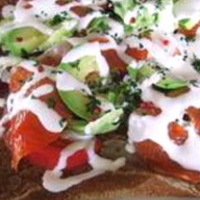 信州サーモンとアボカドのガレット