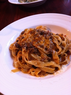 ミートソースのパスタ