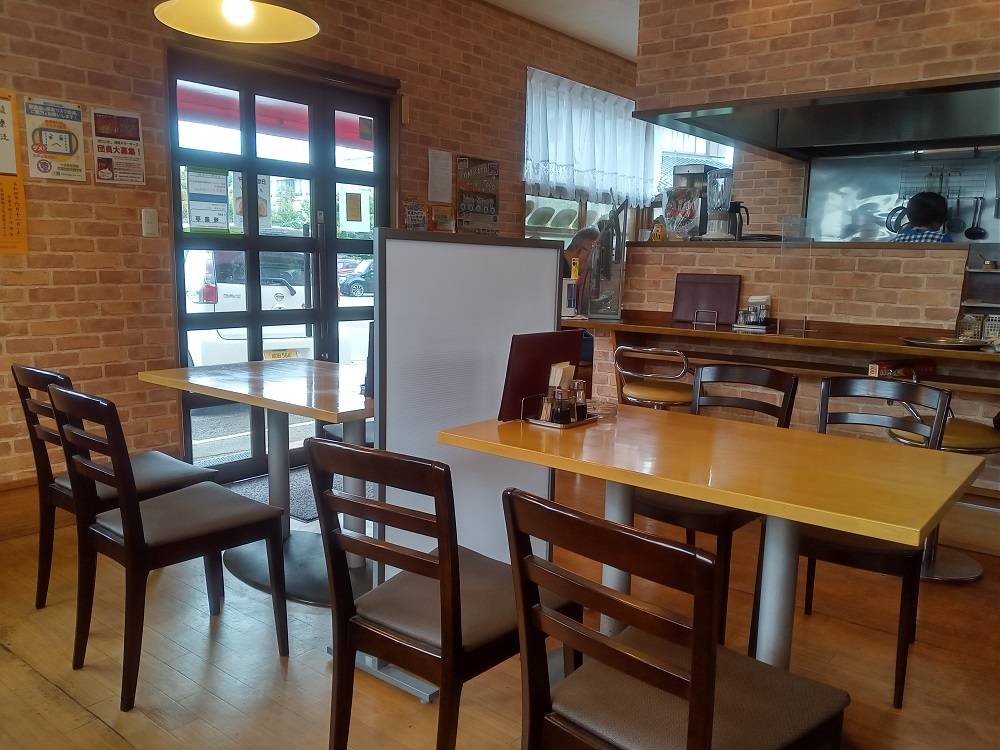 レストラン味楽亭