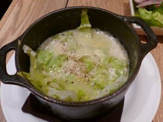 白菜と湯葉のチーズフォンデュ仕立て