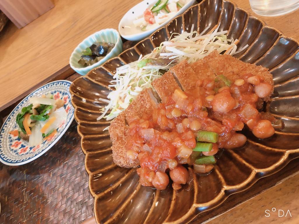 ポークカツランチ