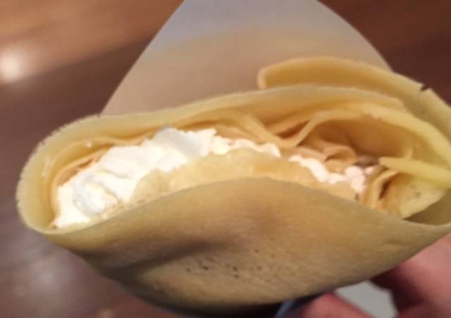 シナモンシュガーのクレープ