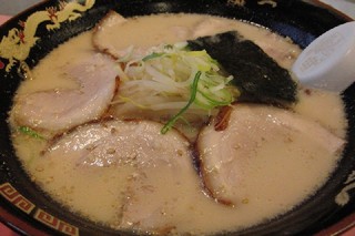 チャーシュー麺　豚骨