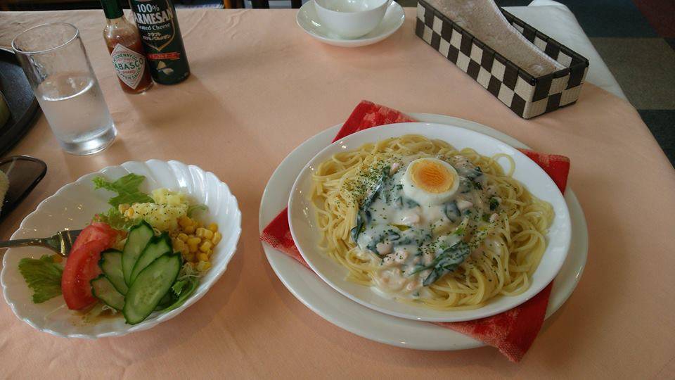 ほうれん草とシャケクリームソース