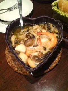 エビときのこのアヒージョ