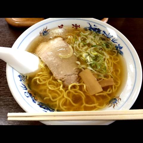 醤油と塩のハーフラーメン