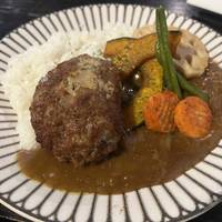 ハンバーグカレー