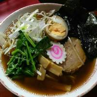 煮干しラーメン、手作り餃子、チャーシュー…
