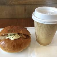 ライ麦パンの白身魚サンド