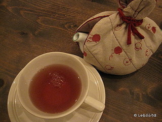 ＨＯＴ　ＰＯＴ　ＴＥＡ