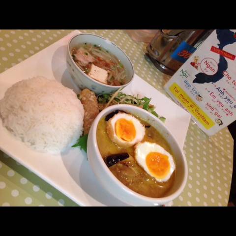 ココナッツチキンカレー