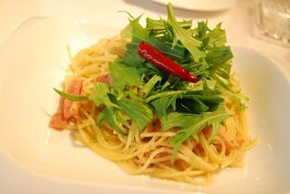 ベーコンとみず菜のパスタ