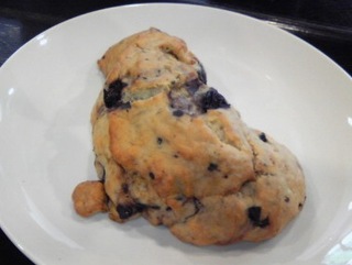 ブルーベリークリームスコーン