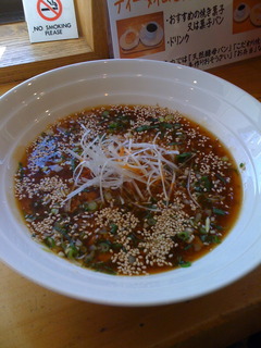 Ｃａｆｅ　ｄｅ　Ｔａｎｔａｎ麺