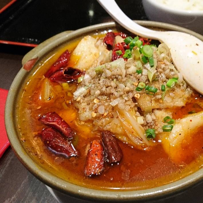 白身魚の辛子煮込み