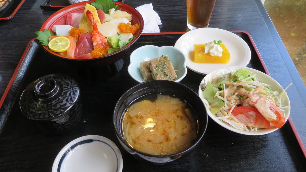 海鮮丼定食