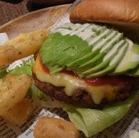 アボカドバーガー